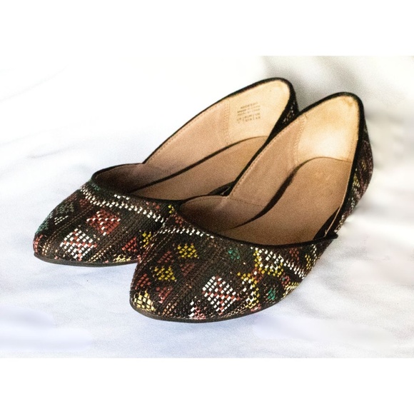 Mix No. 6 Multicolor geometric pattern pointed toe flats - Picture 3 of 7